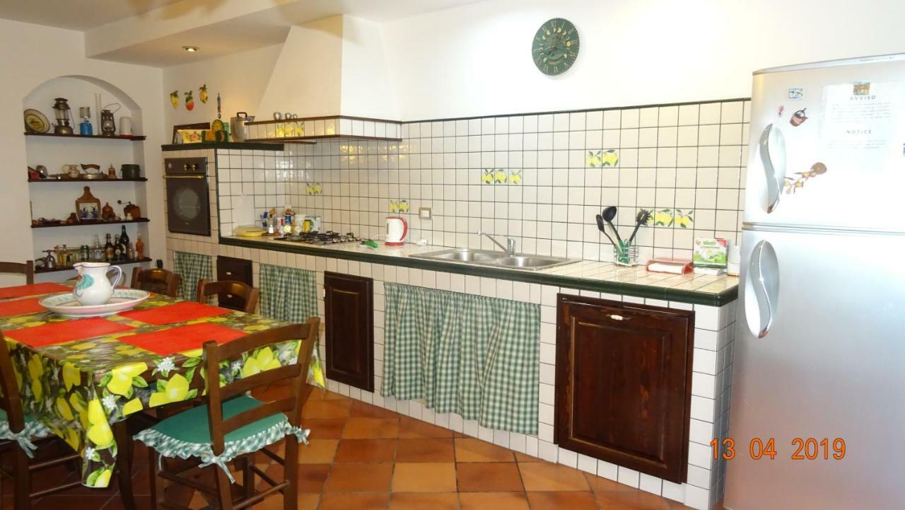 I Tre Velieri - The Three Ships Apartment Catania Bagian luar foto