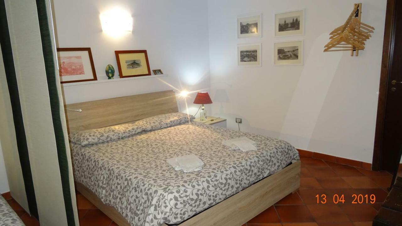 I Tre Velieri - The Three Ships Apartment Catania Bagian luar foto